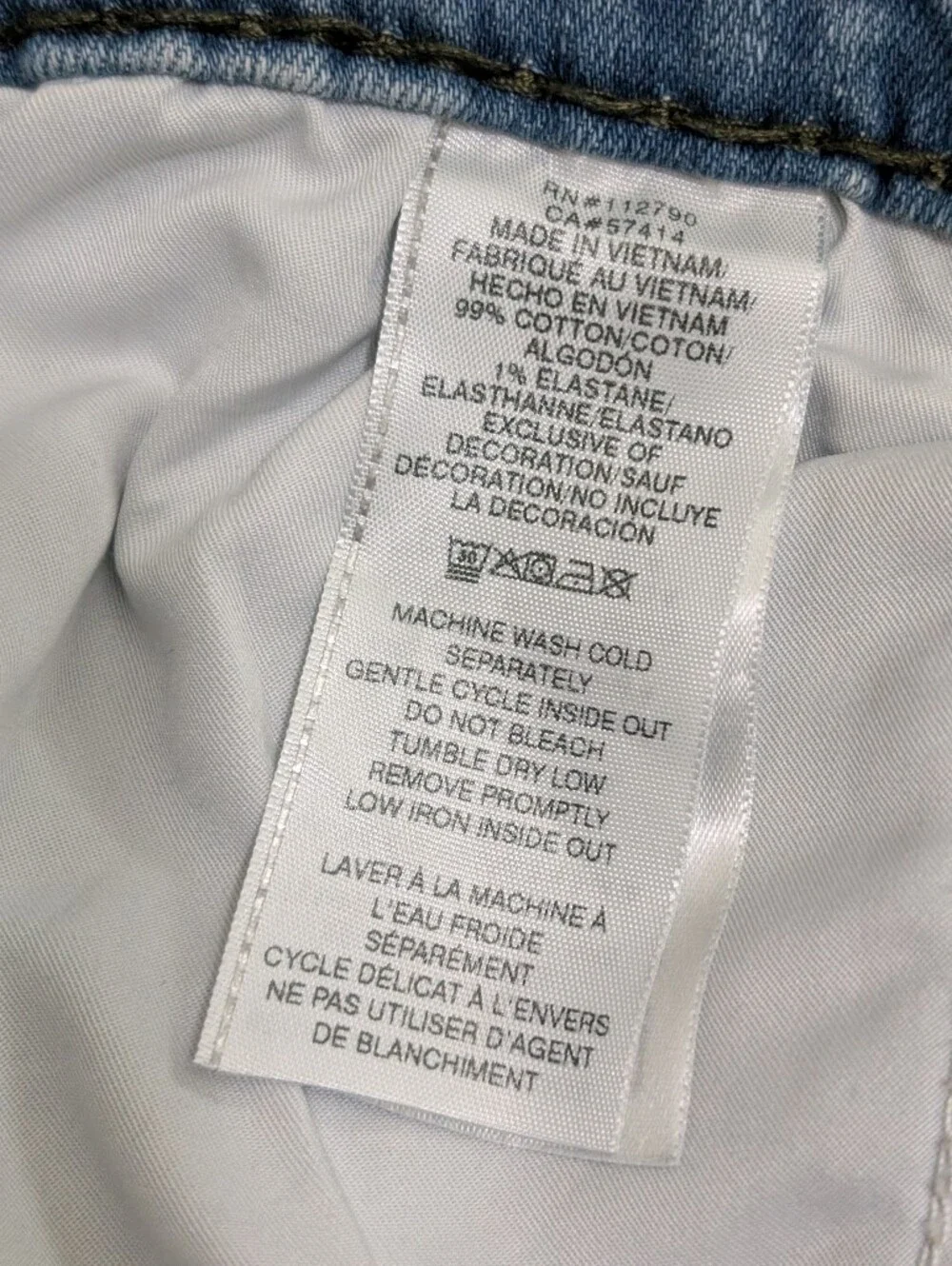 True Religion Ricky Relaxed Straight Light Wash Distressed Unique Stitching•34👖